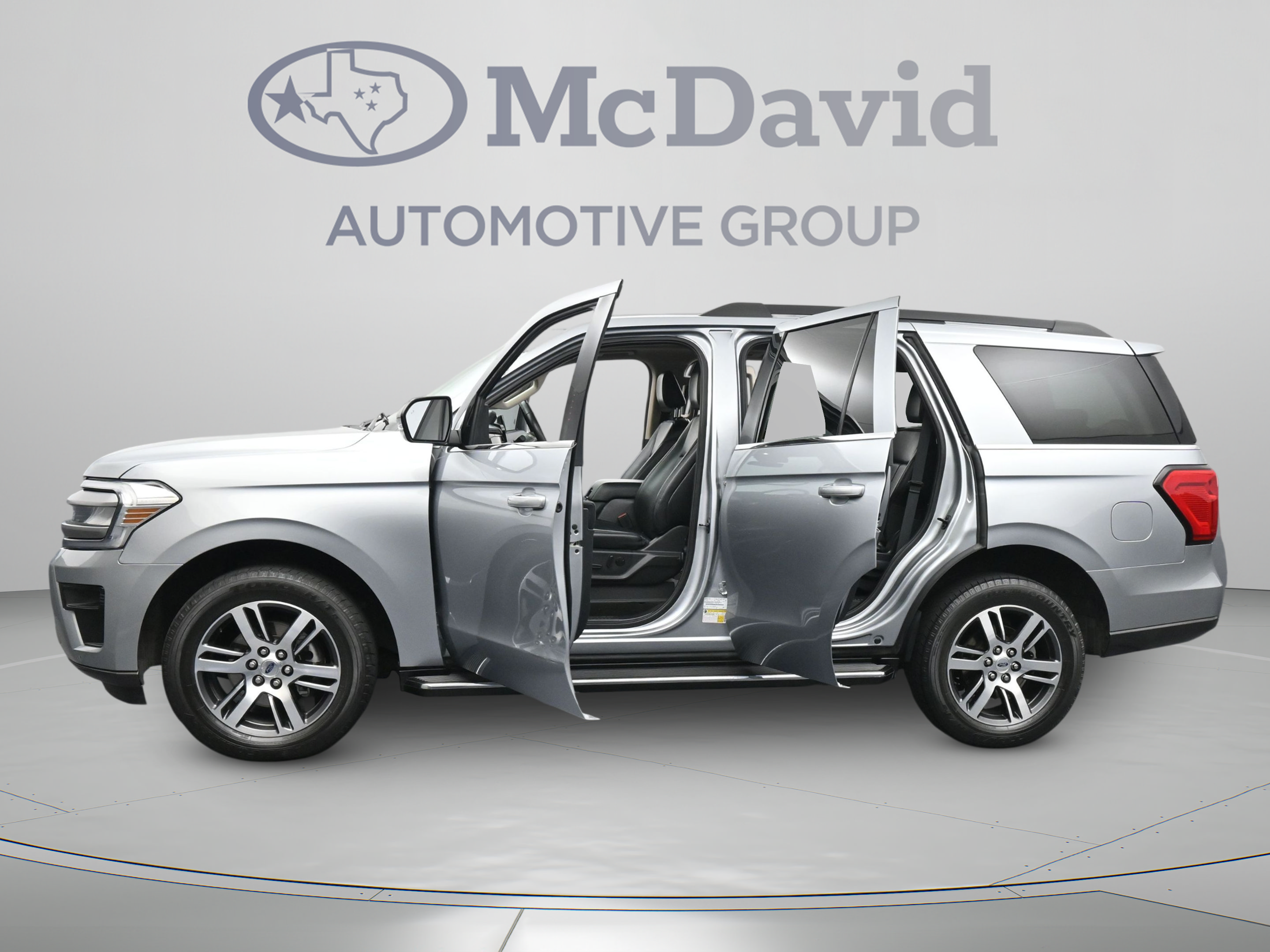 Used 2023 Ford Expedition XLT RWD image 43
