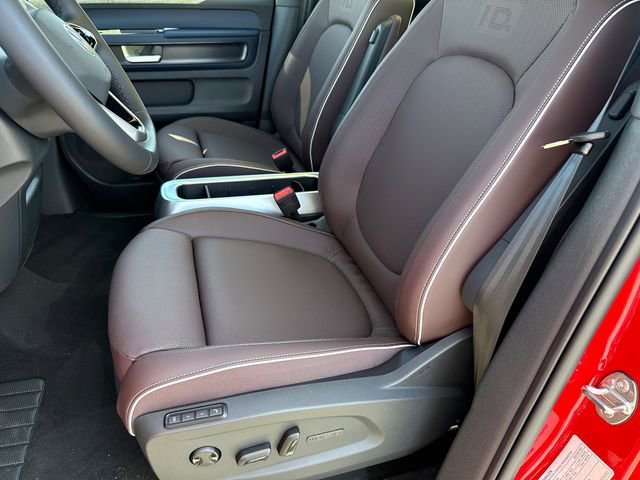 New 2025 Volkswagen ID. Buzz Pro S Plus image 40