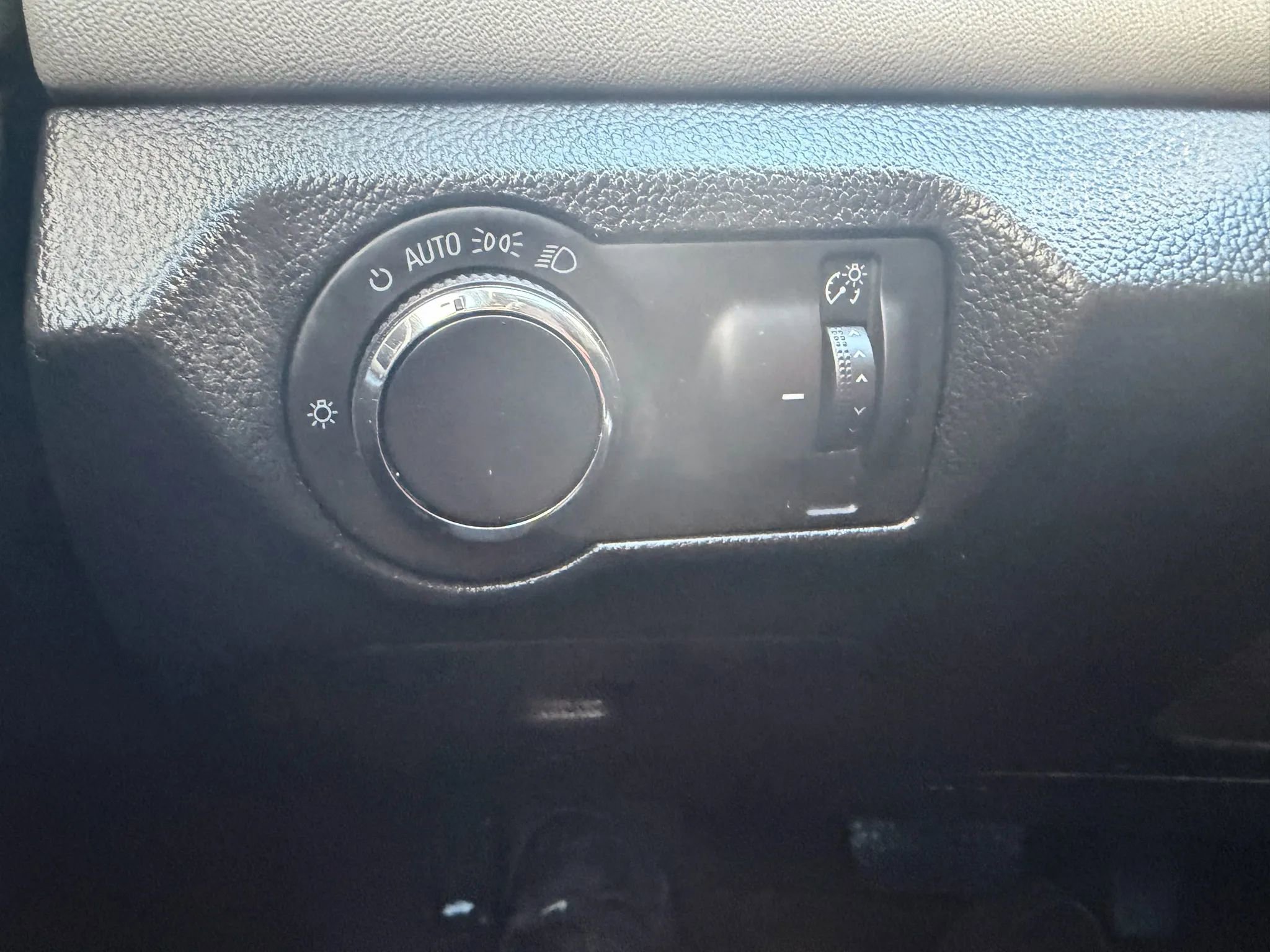 Used 2016 Chevrolet Cruze LS image 16