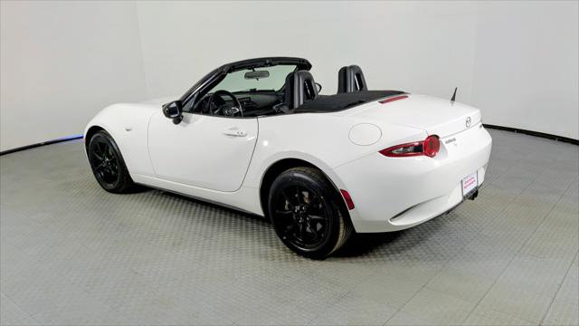 Used 2016 MAZDA MX-5 Miata Sport image 4