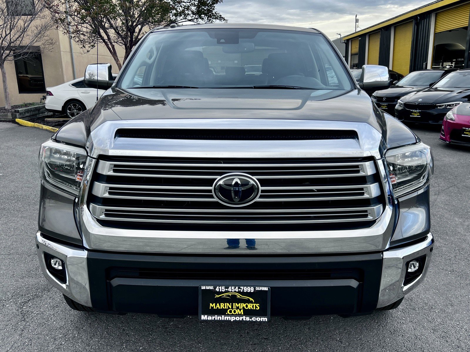 Used 2018 Toyota Tundra Limited w/ Limited Premium Package image 3