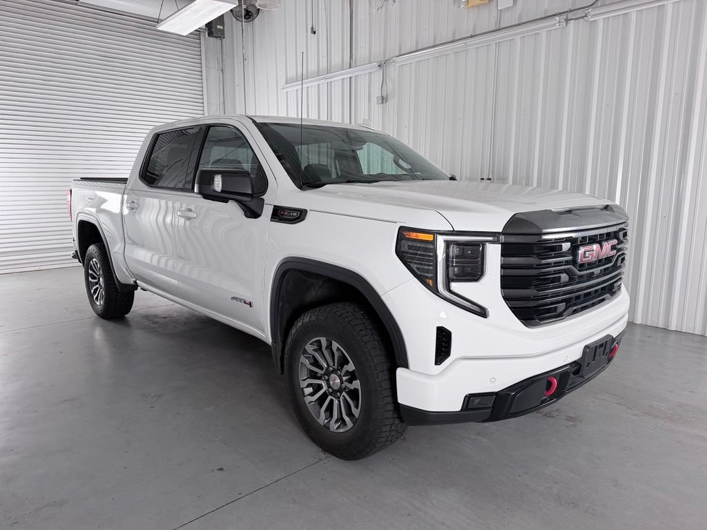Used 2023 GMC Sierra 1500 AT4 AWD/4WD image 3