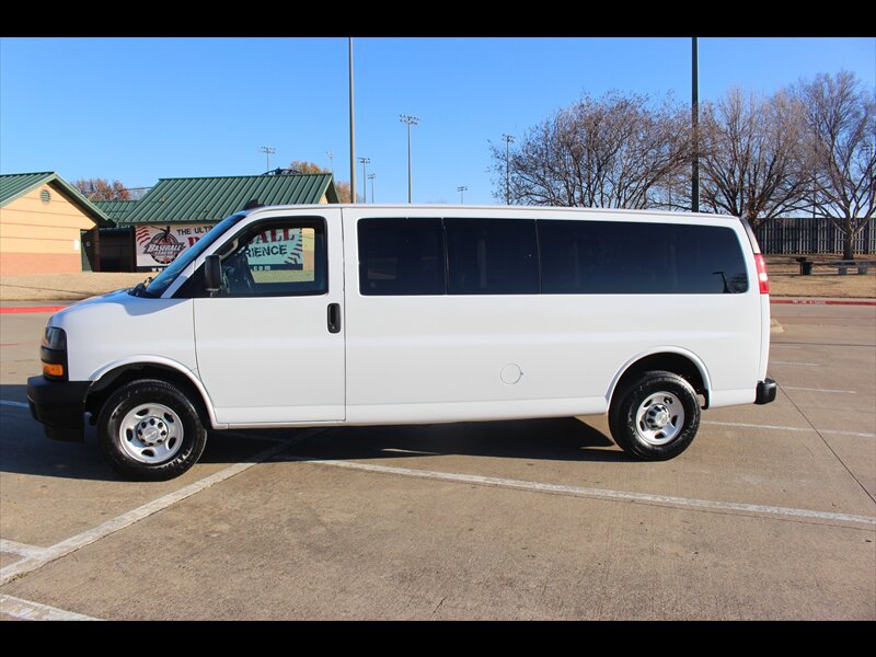Used 2020 Chevrolet Express 3500 LS RWD image 2