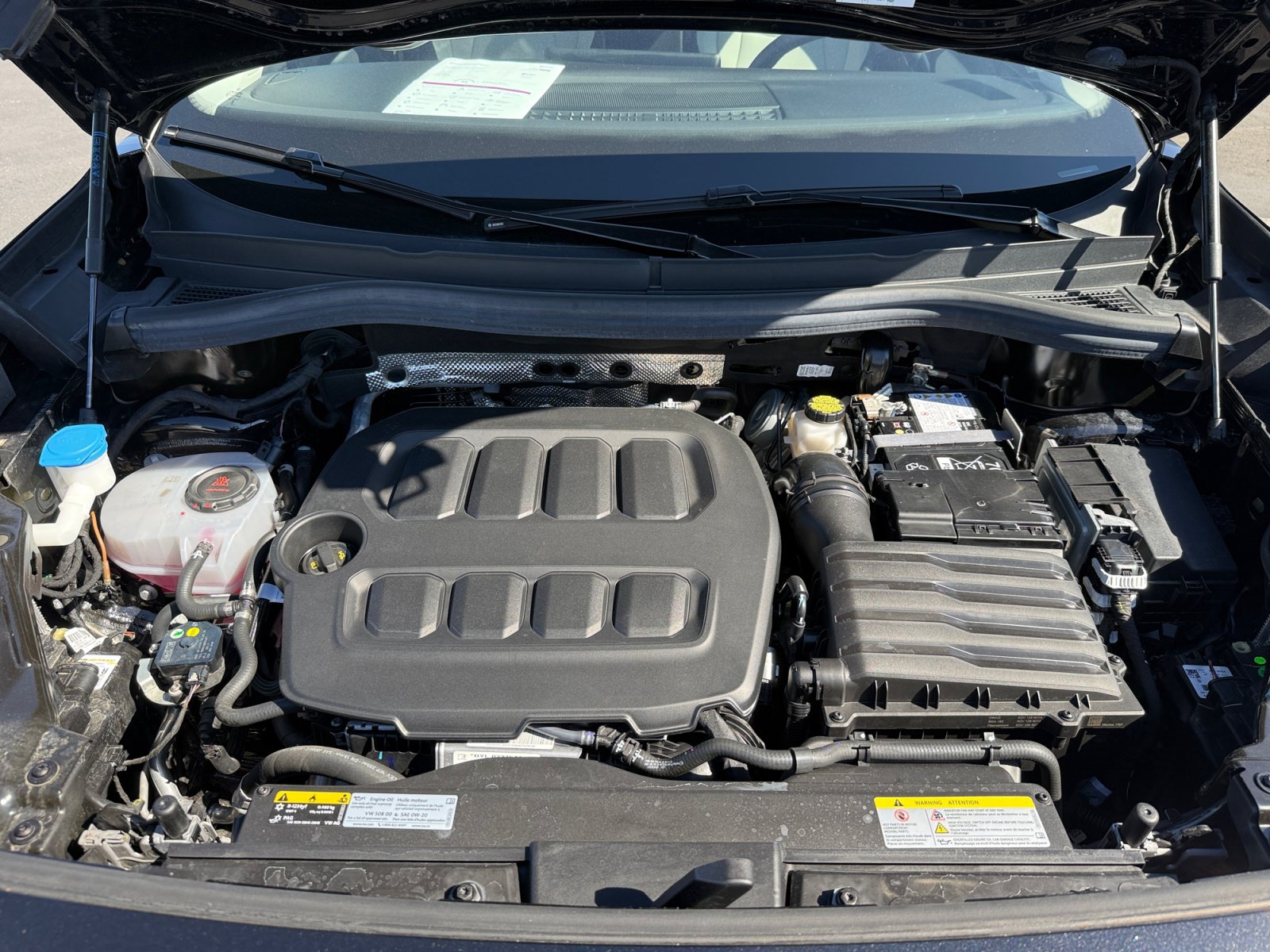 Certified 2025 Volkswagen Tiguan SE AWD/4WD image 20
