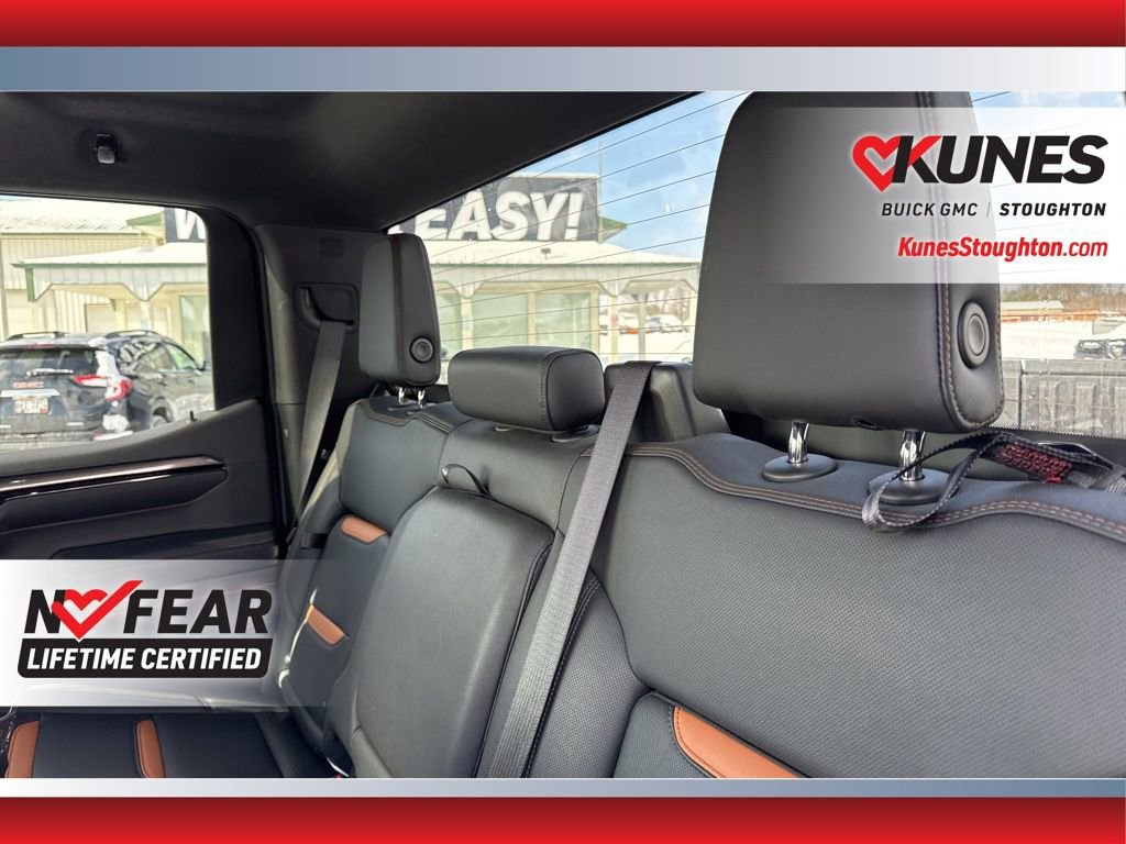 Used 2023 GMC Sierra 1500 AT4 image 39