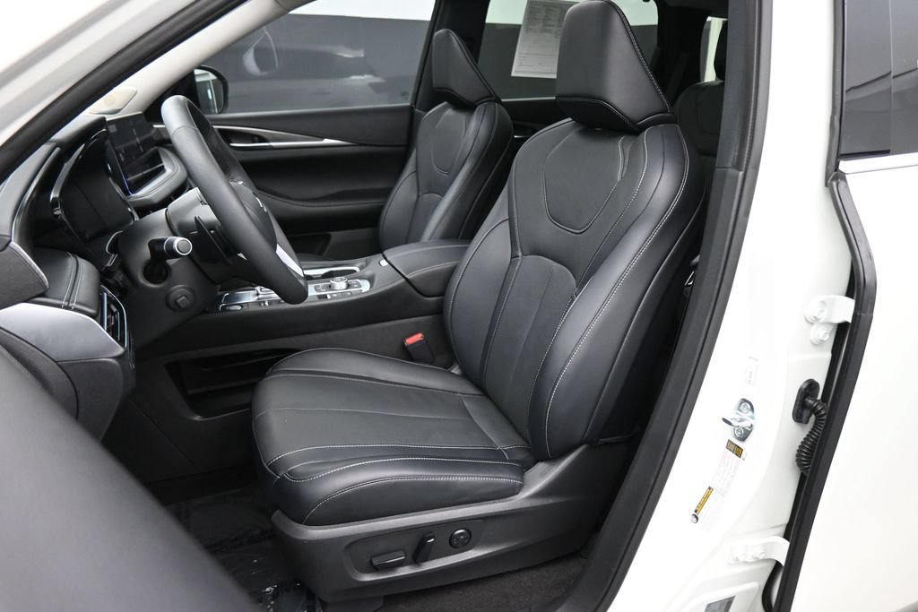 Used 2023 INFINITI QX60 Luxe w/ Vision Package FWD image 20
