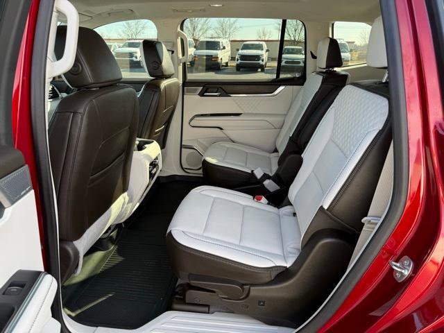 Used 2024 GMC Acadia Denali w/ Super Cruise Package image 38