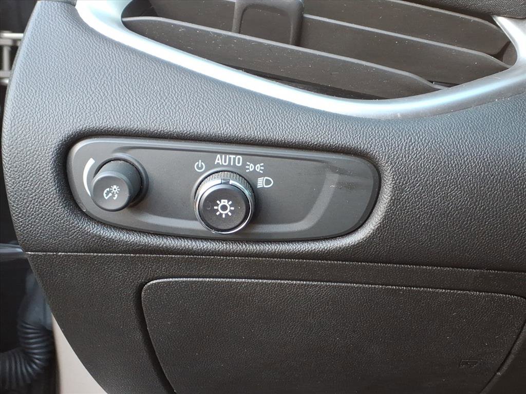 Used 2024 Chevrolet Malibu LT image 17