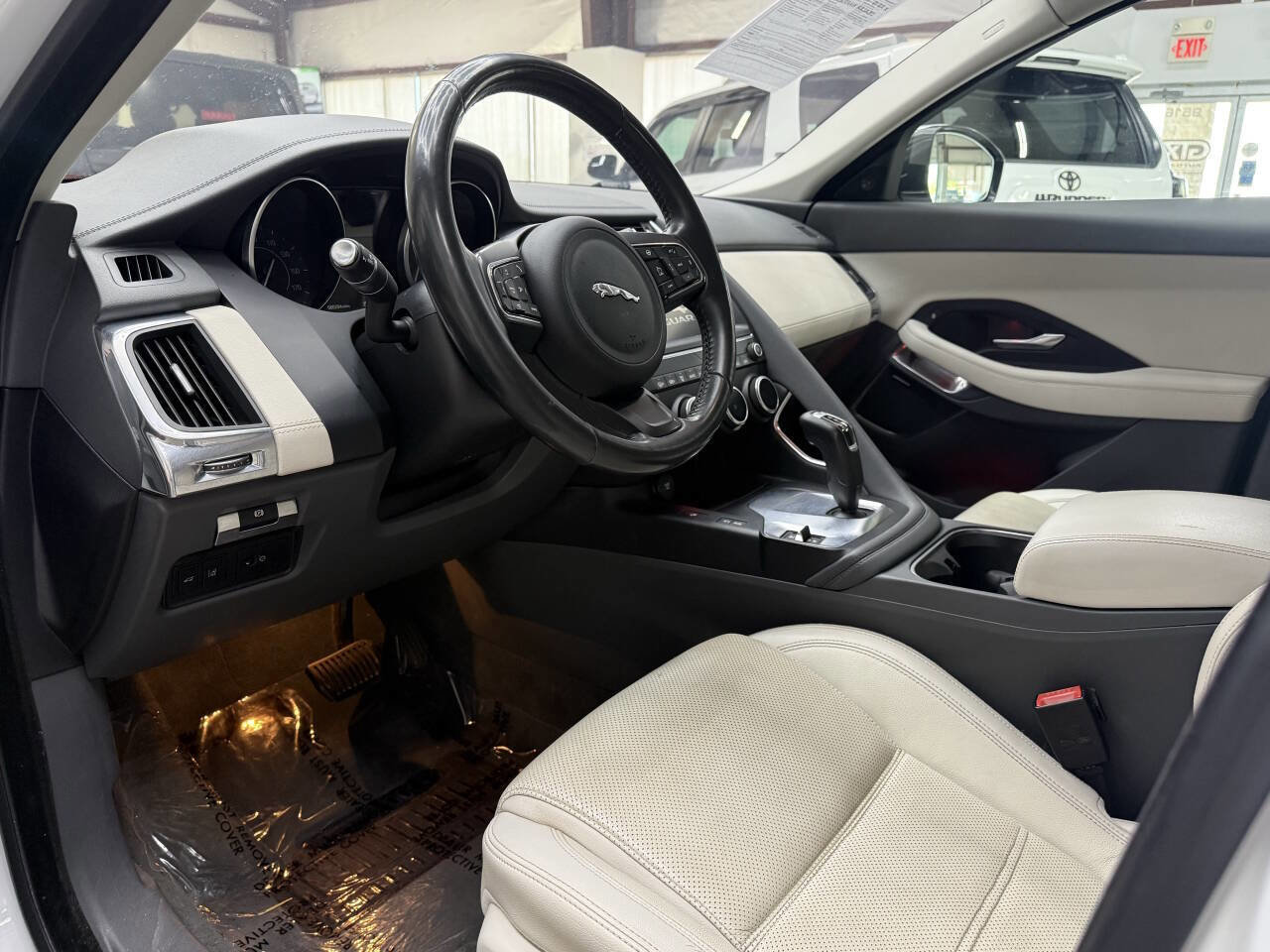 Used 2018 Jaguar E-PACE S AWD/4WD image 19