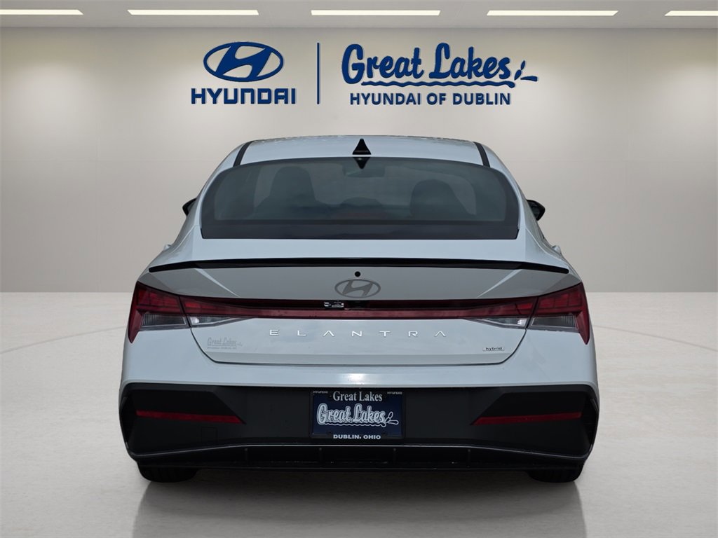 New 2025 Hyundai Elantra SEL image 4