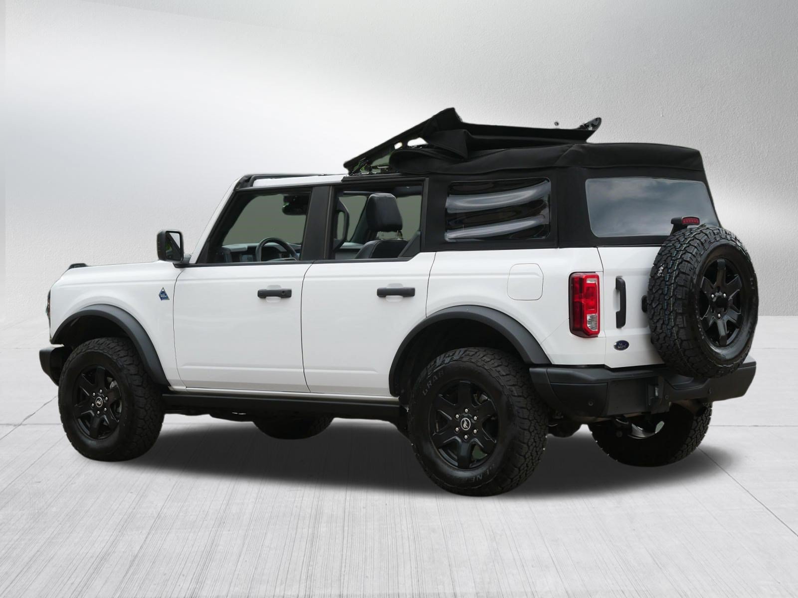 Used 2024 Ford Bronco Black Diamond AWD/4WD image 5