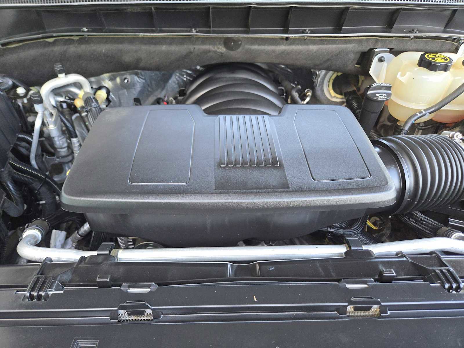 Used 2021 Chevrolet Suburban Premier image 31