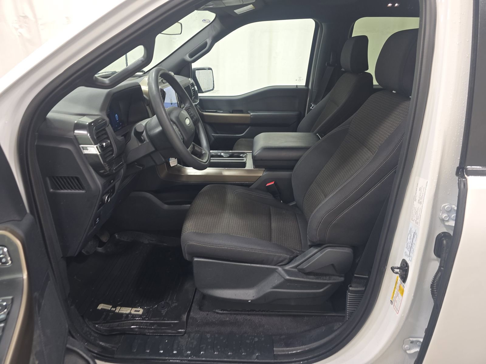 Used 2025 Ford F150 STX w/ Equipment Group 201A FX4 AWD/4WD image 9
