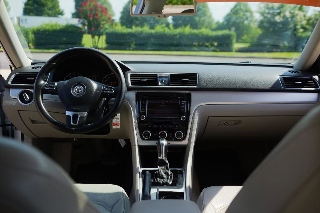 Used 2012 Volkswagen Passat 2.5 SE image 19
