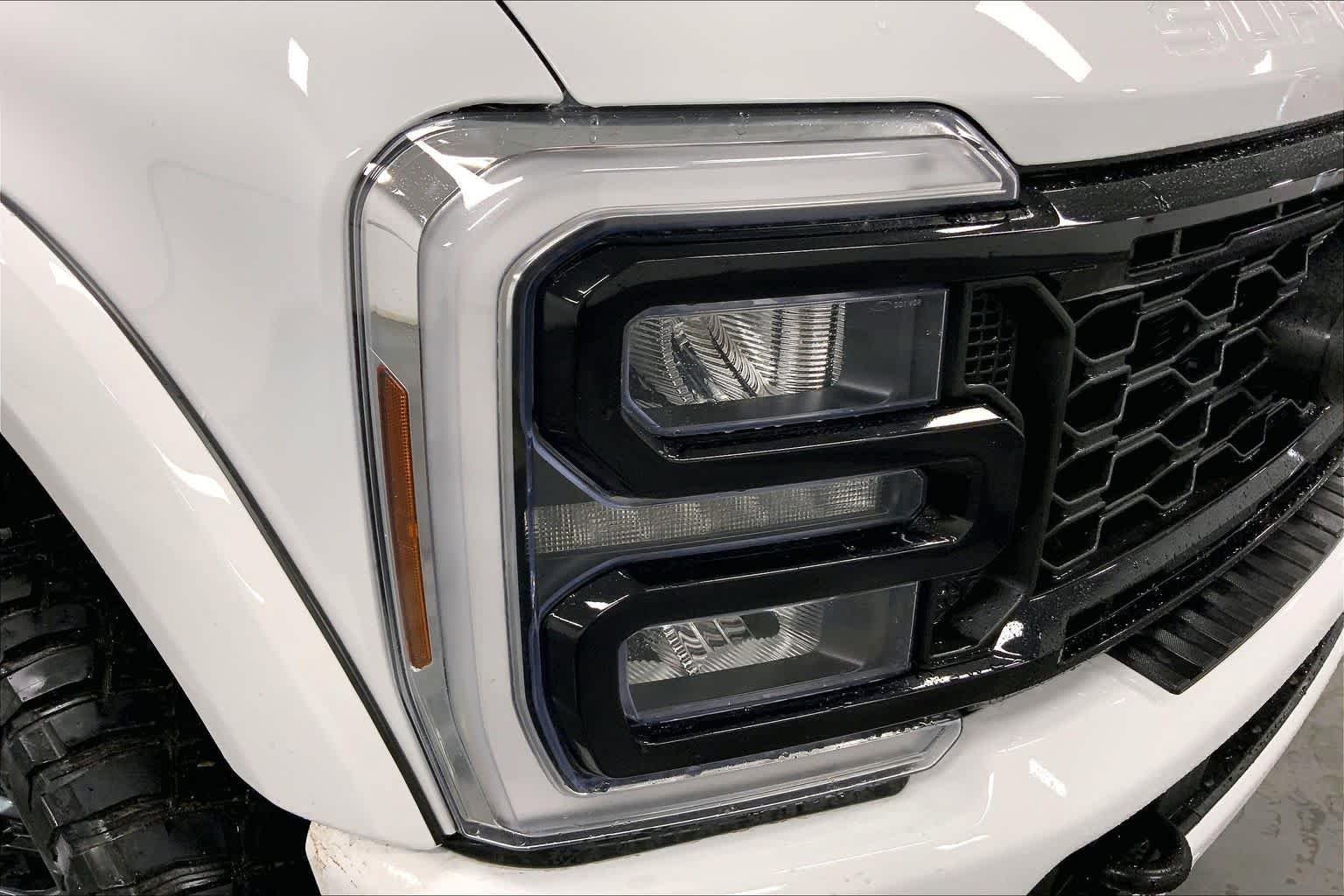 New 2026 Ford F250 4x4 Crew Cab Super Duty image 13