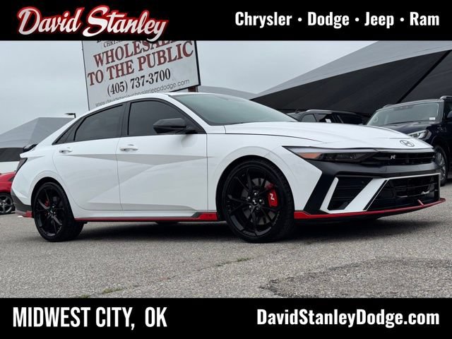 Used 2025 Hyundai Elantra N FWD image 1