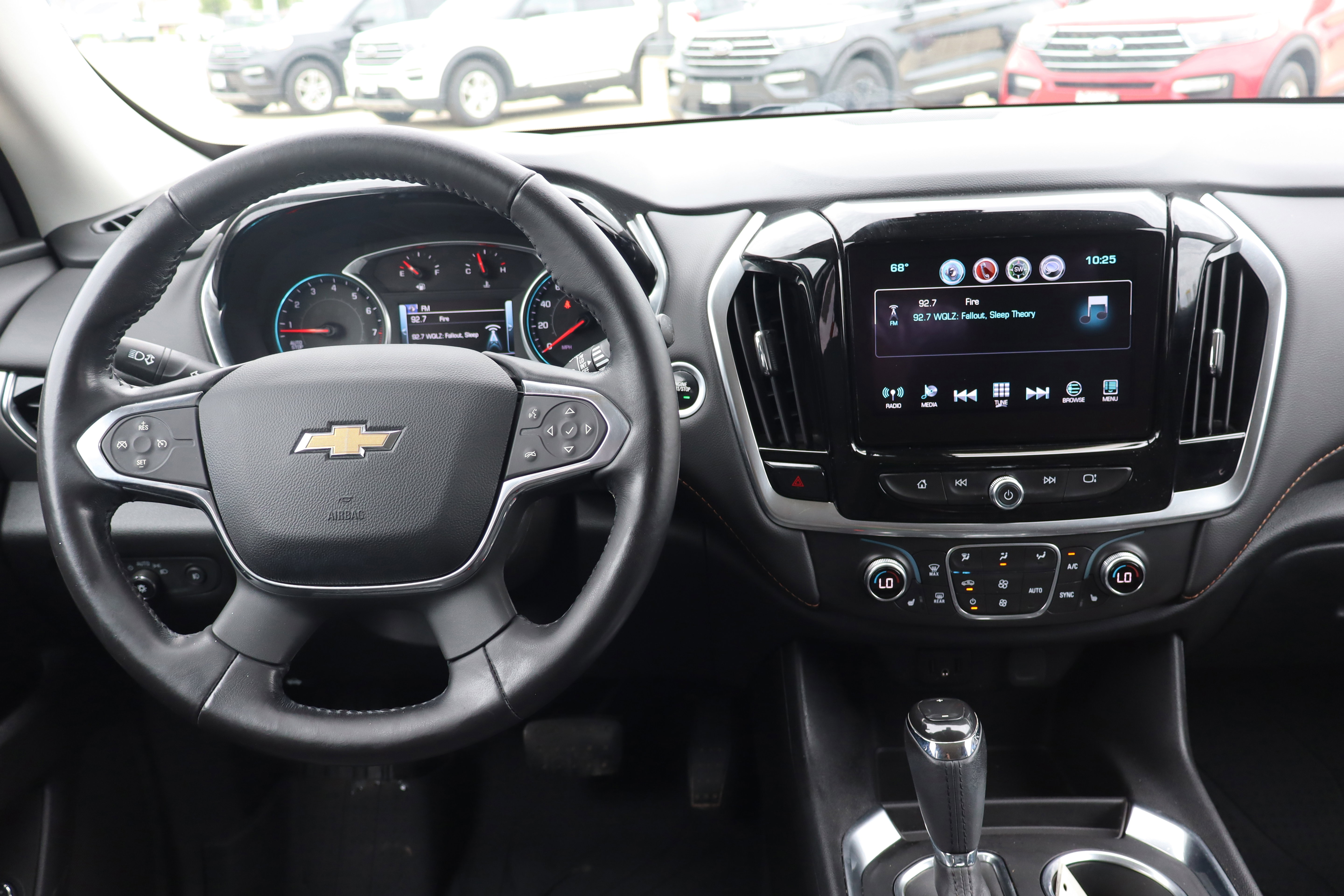 Used 2019 Chevrolet Traverse LT image 15