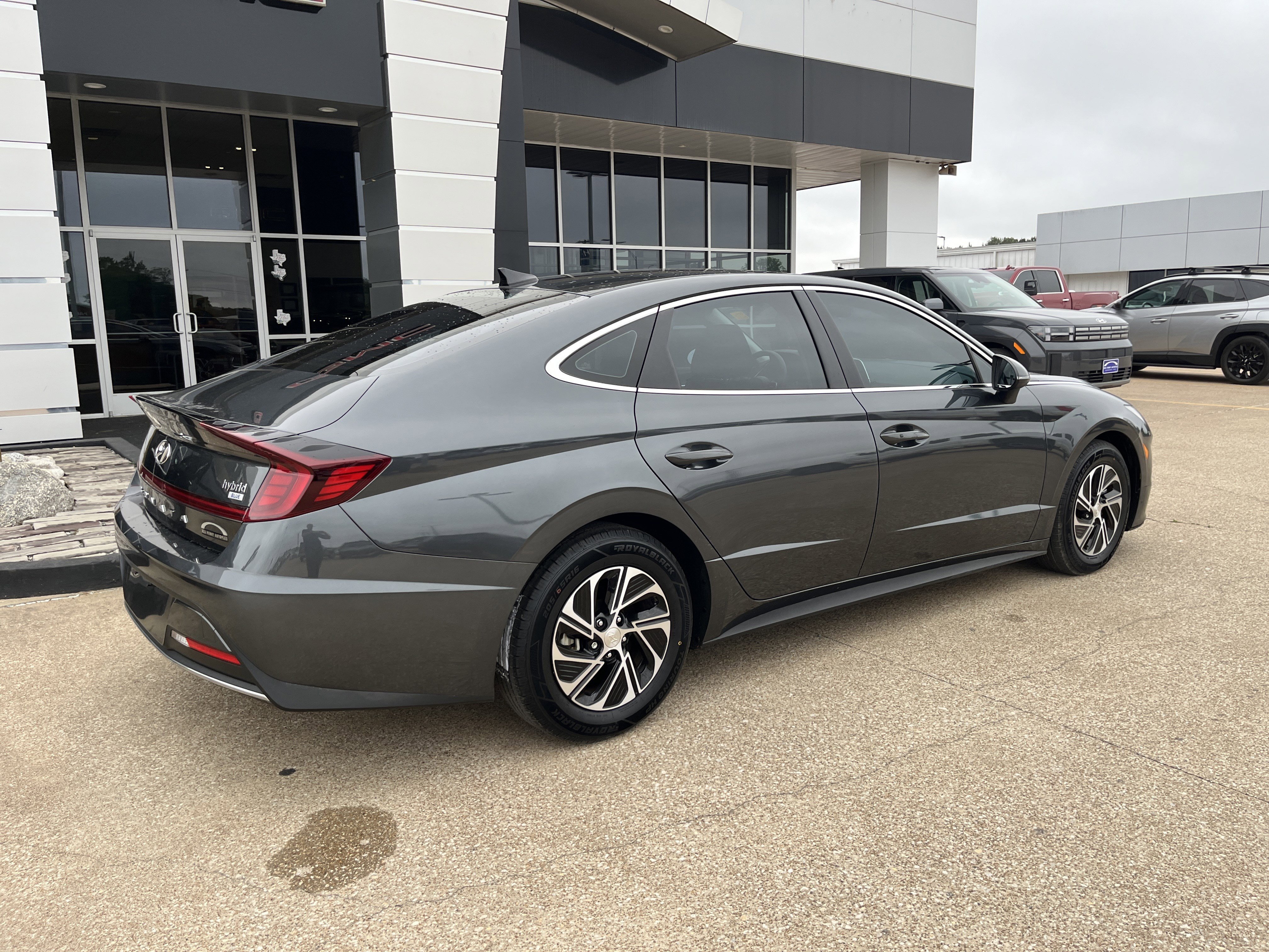 Used 2023 Hyundai Sonata Blue FWD image 3