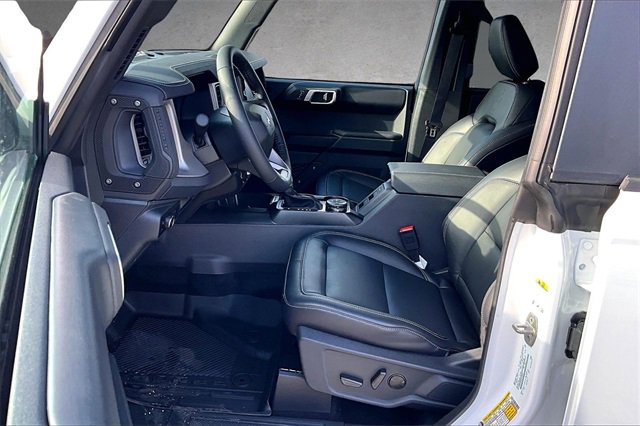 New 2025 Ford Bronco Outer Banks image 8