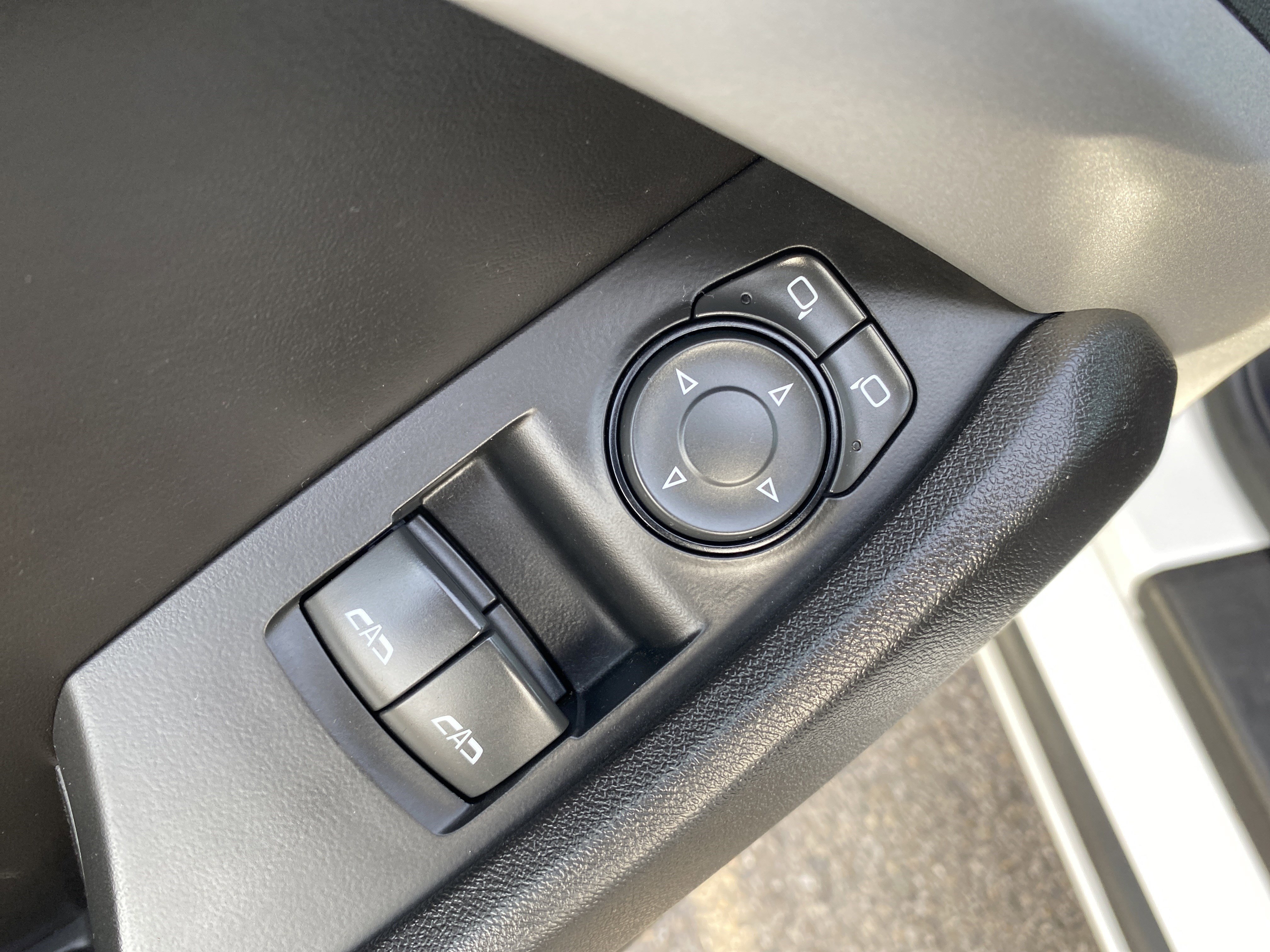 Used 2018 Chevrolet Camaro LT image 18