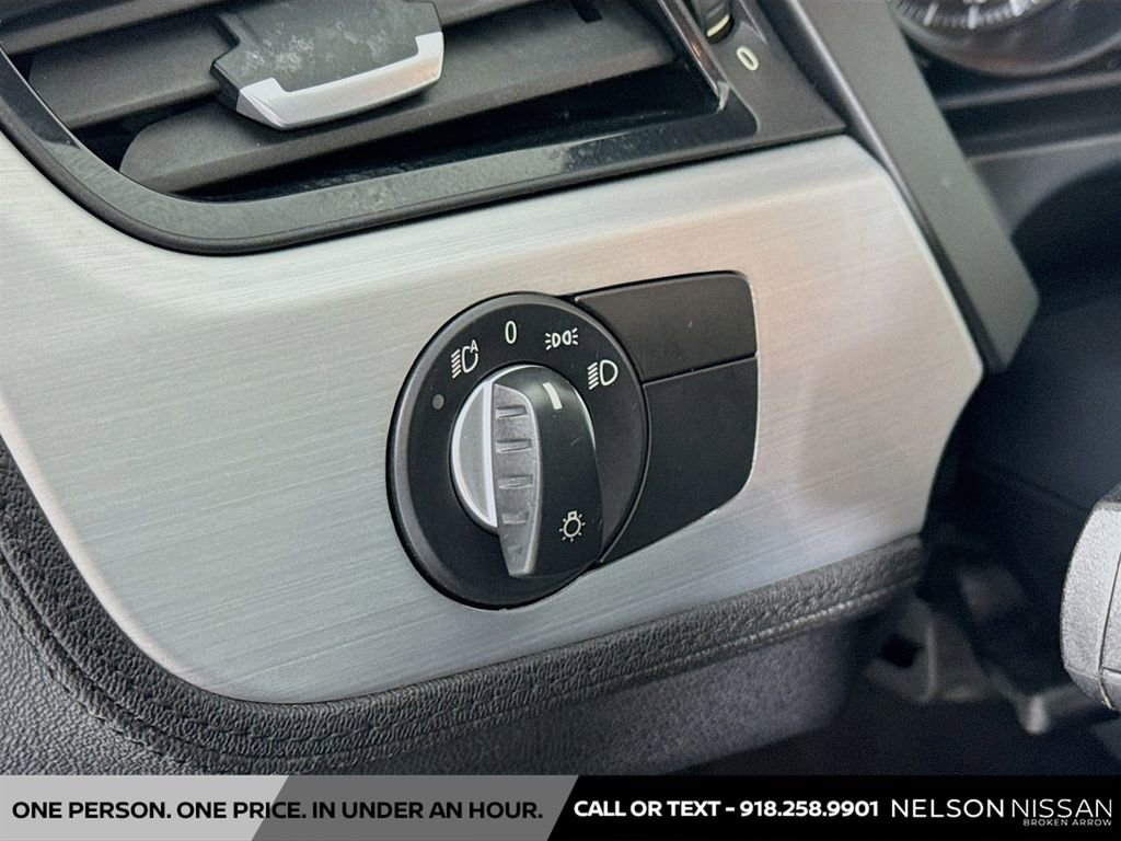 Used 2014 BMW Z4 sDrive28i image 10