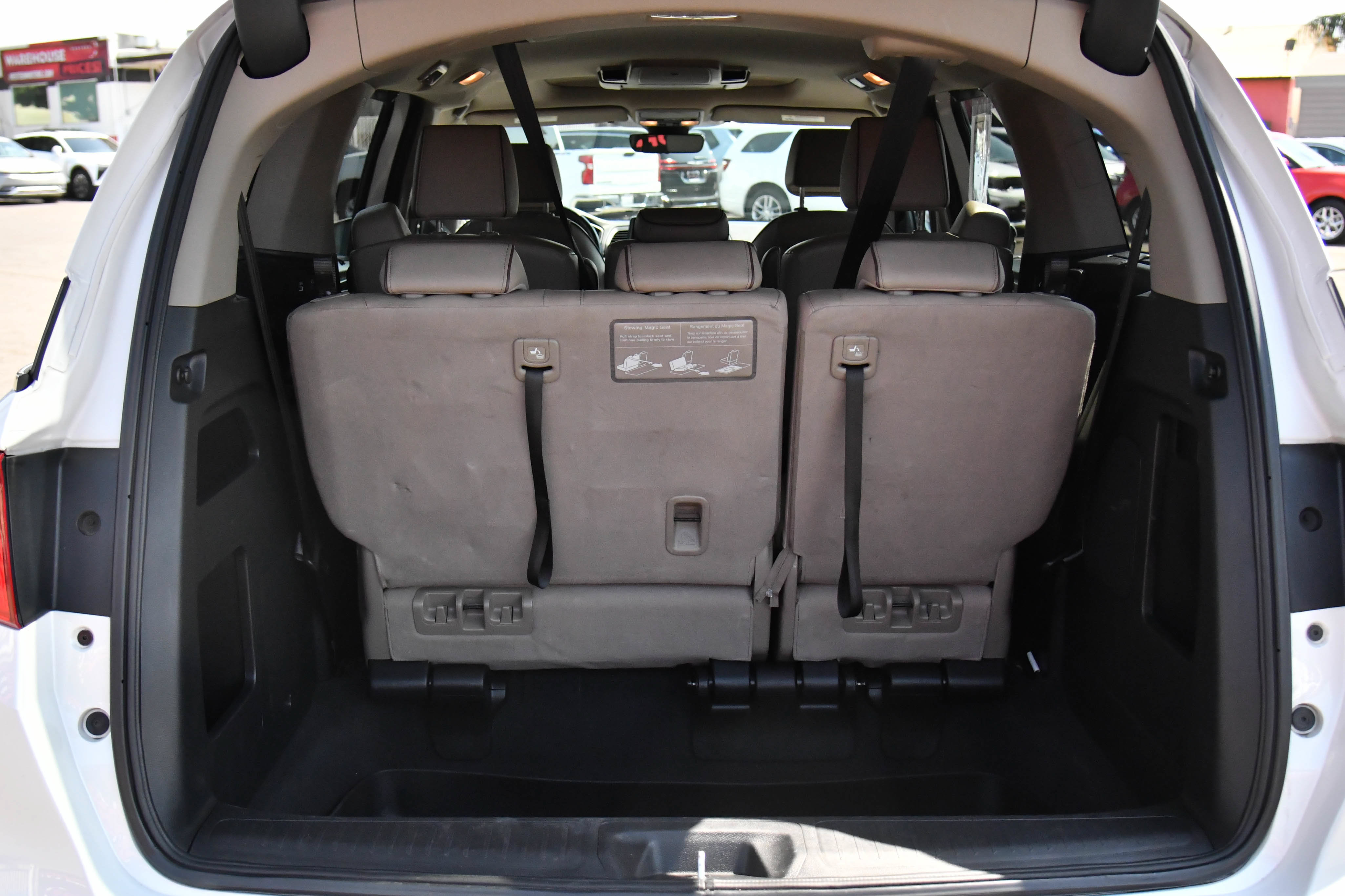 Used 2023 Honda Odyssey Elite image 51