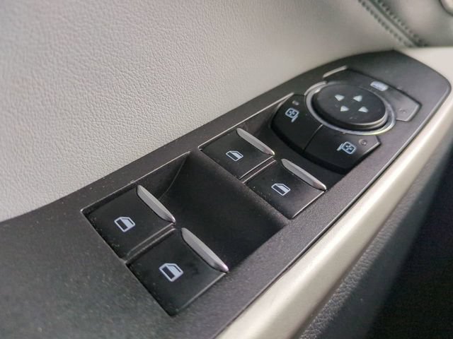 Used 2022 Ford Explorer XLT w/ Equipment Group 202A RWD image 27
