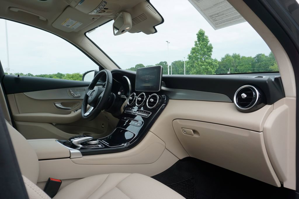 Used 2017 Mercedes-Benz GLC 300 4MATIC image 51