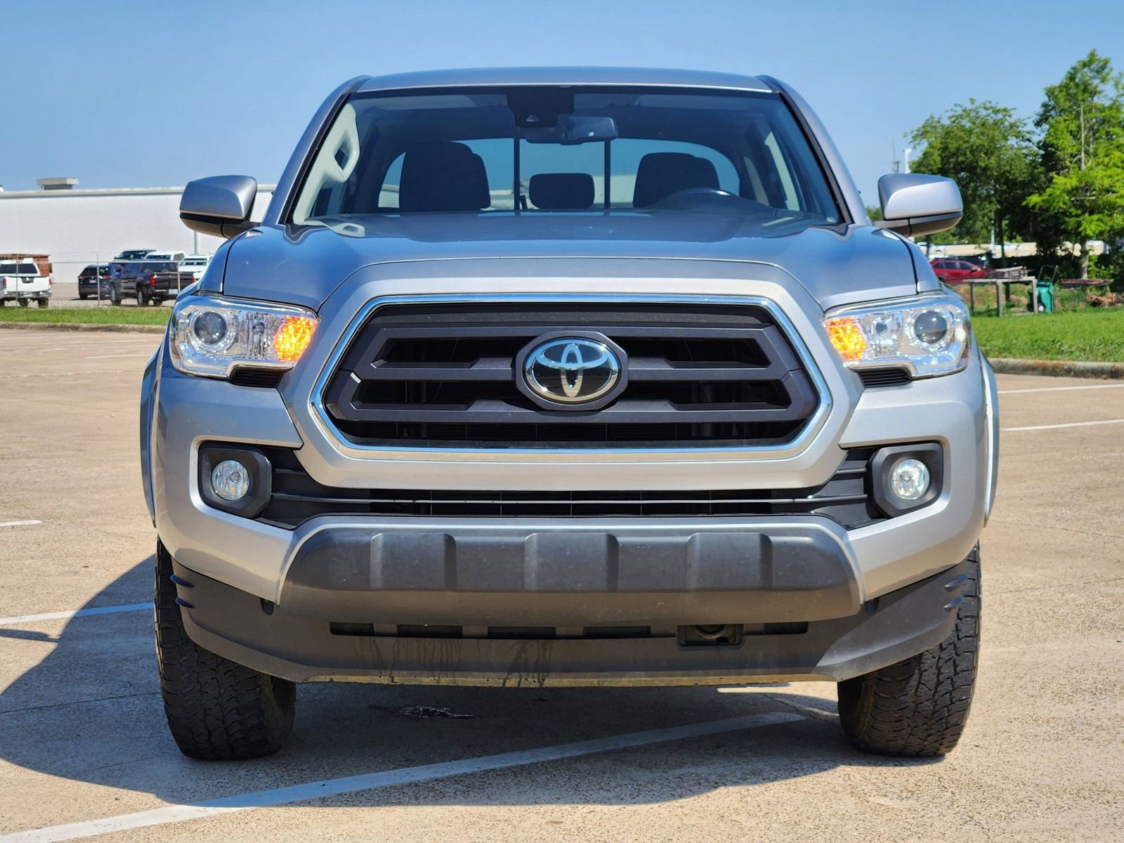 Used 2021 Toyota Tacoma SR5 AWD/4WD image 4