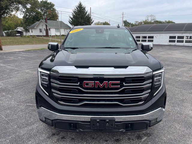 Used 2025 GMC Sierra 1500 SLT AWD/4WD image 2