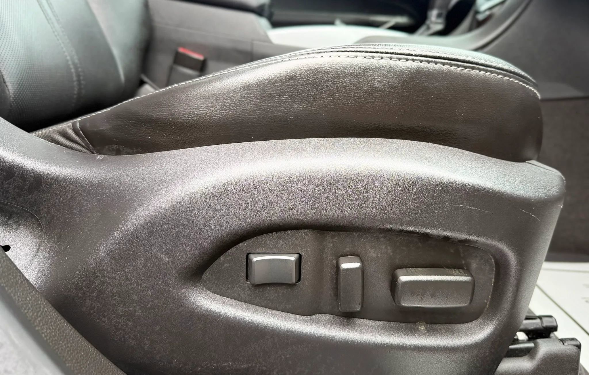 Used 2012 Cadillac SRX Luxury AWD/4WD image 41