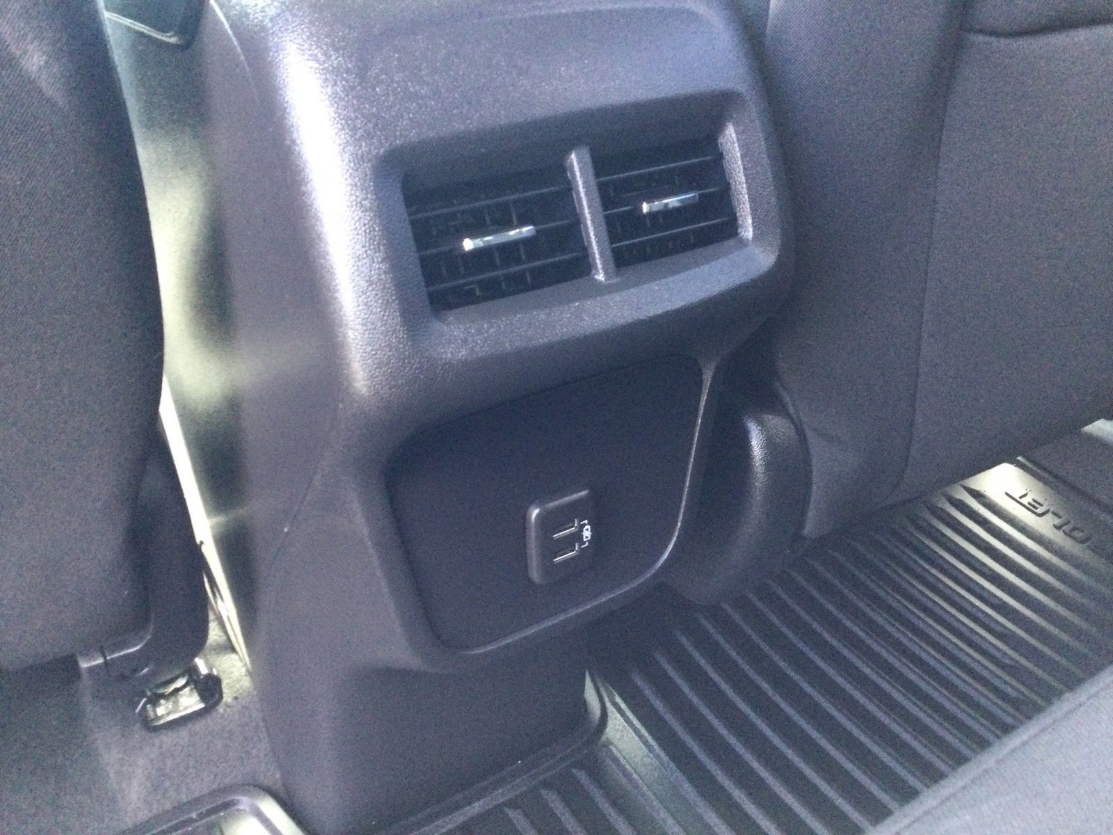 Used 2024 Chevrolet Equinox LT AWD/4WD image 12