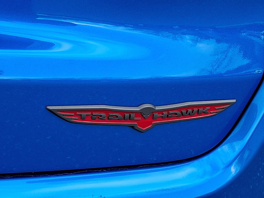 Used 2024 Jeep Compass Trailhawk image 17