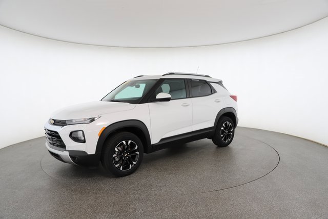 Used 2022 Chevrolet TrailBlazer LT w/ Convenience Package image 3