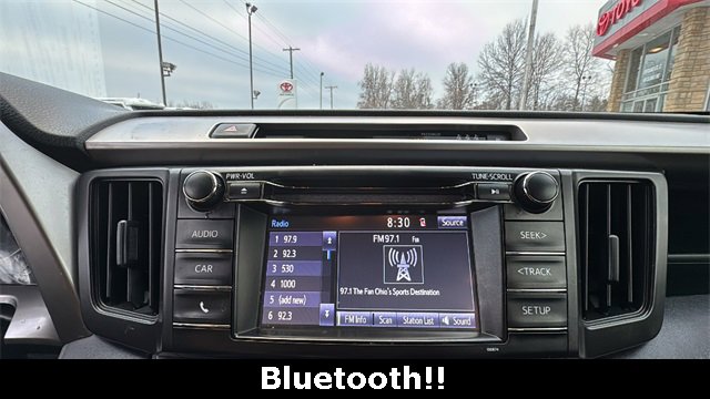 Used 2018 Toyota RAV4 LE image 4