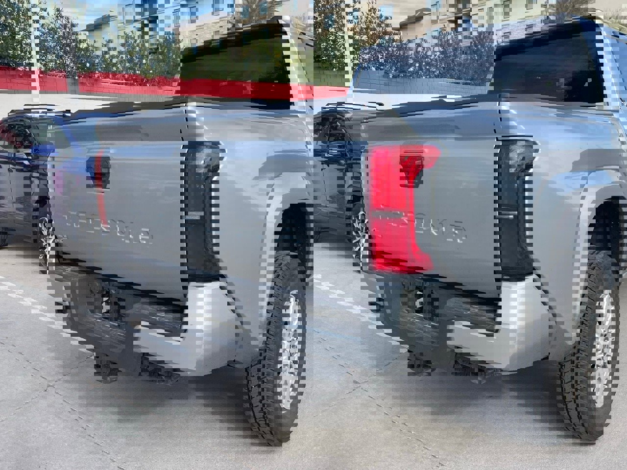 Used 2025 Toyota Tacoma SR5 image 4