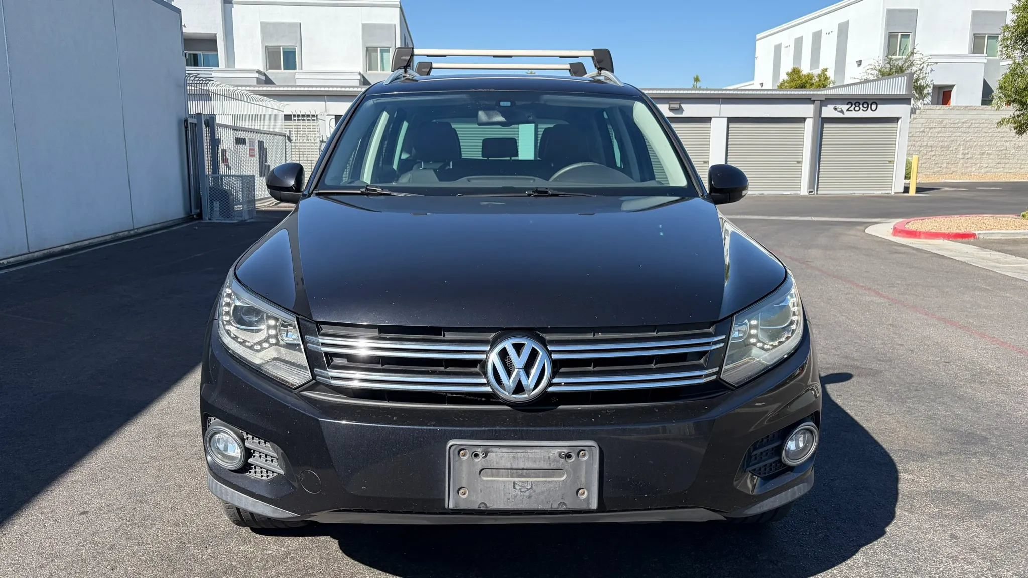 Used 2017 Volkswagen Tiguan SEL FWD image 8