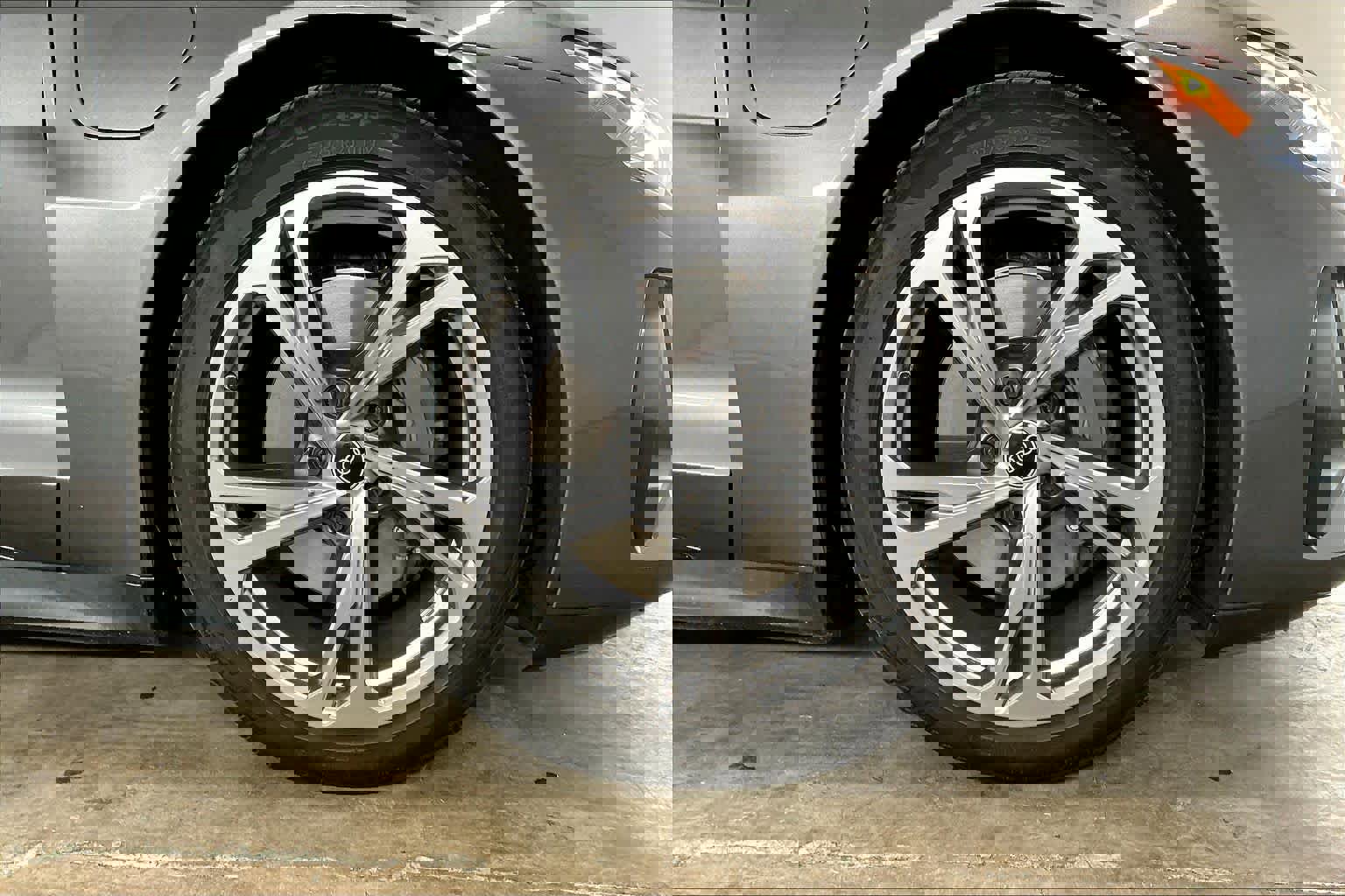 Used 2022 Audi e-tron GT Premium Plus image 12