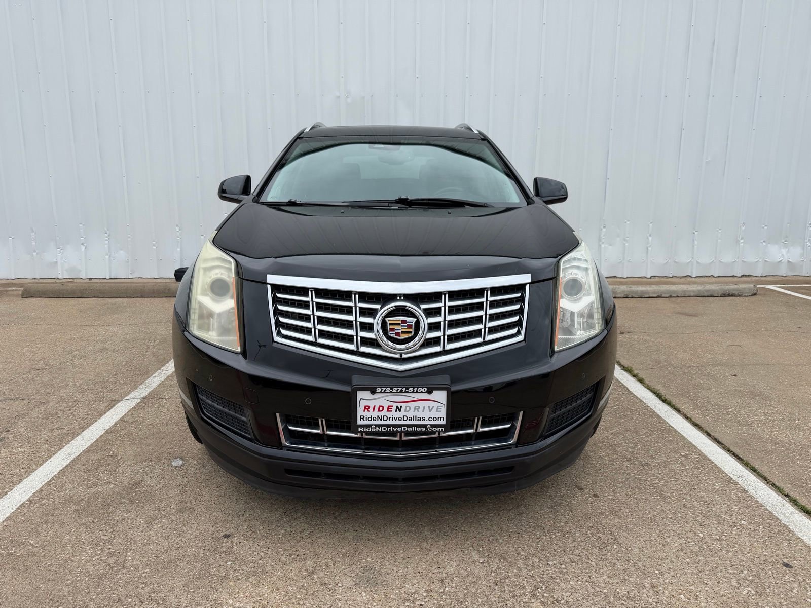 Used 2015 Cadillac SRX Luxury w/ Driver Awareness Package FWD image 8