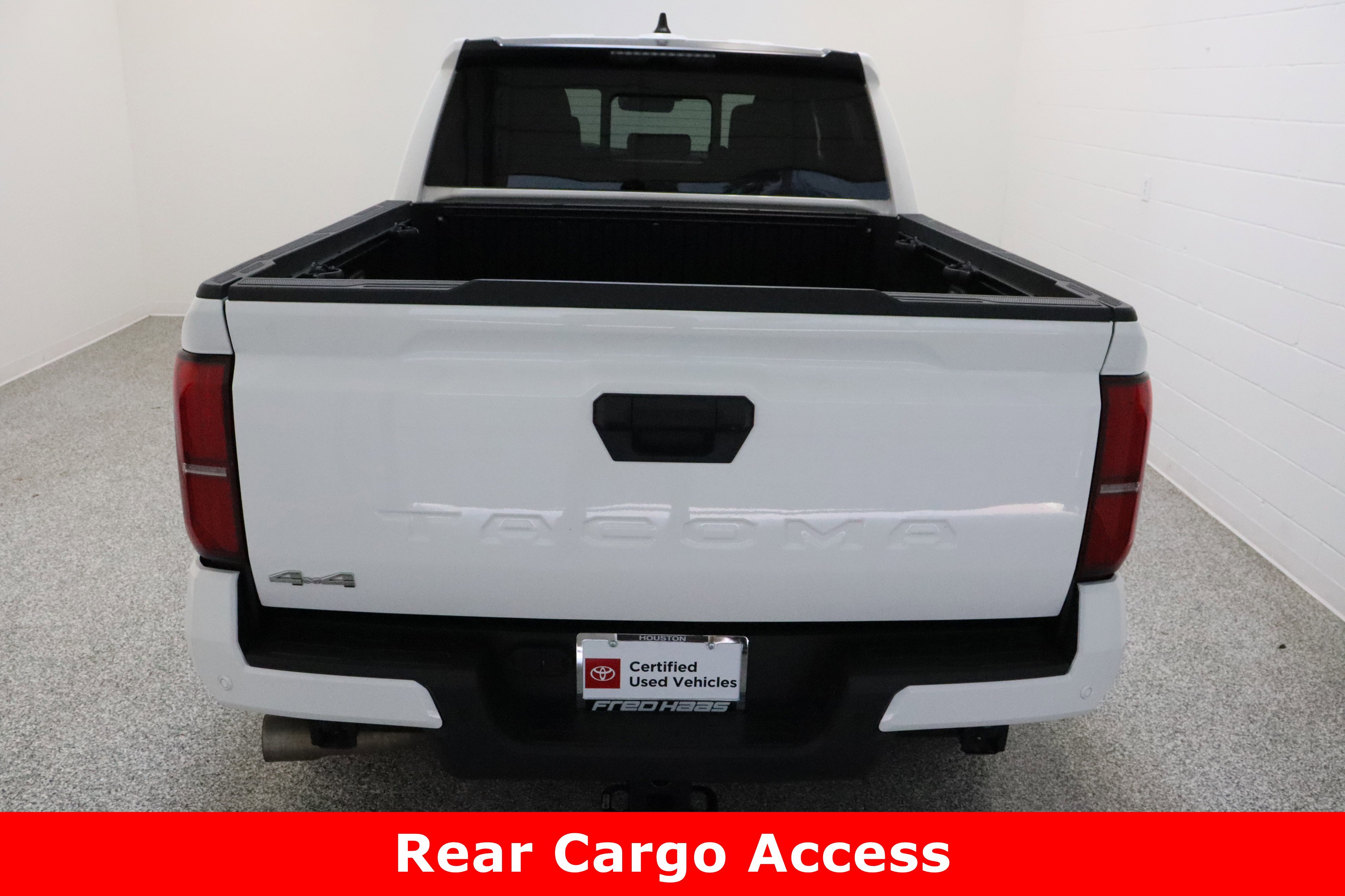 Certified 2024 Toyota Tacoma SR5 image 8