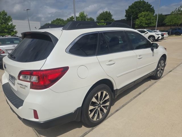 Used 2017 Subaru Outback 2.5i Limited image 3