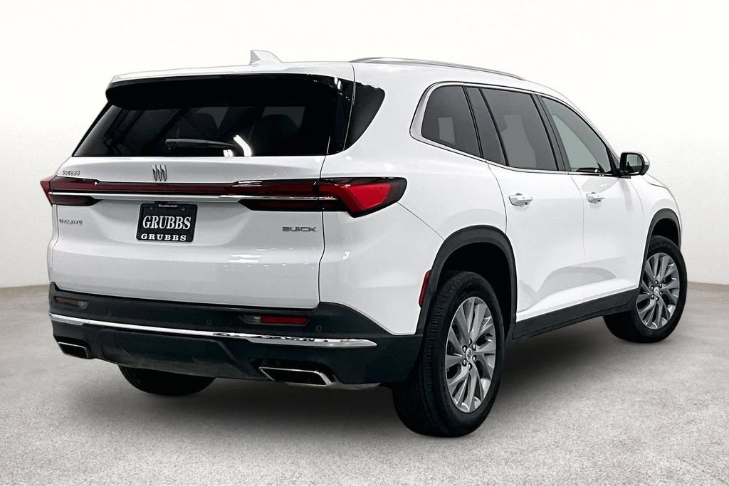 Used 2025 Buick Enclave Preferred w/ Power Package FWD image 2