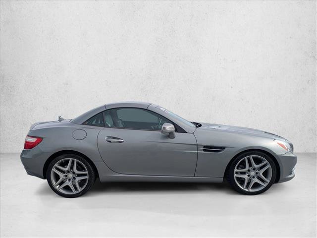 Used 2015 Mercedes-Benz SLK 250 image 4