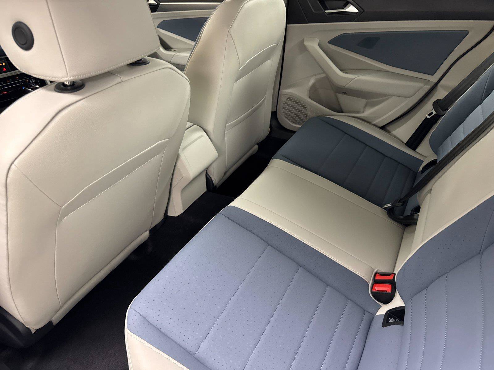 New 2026 Volkswagen Jetta SE FWD image 11