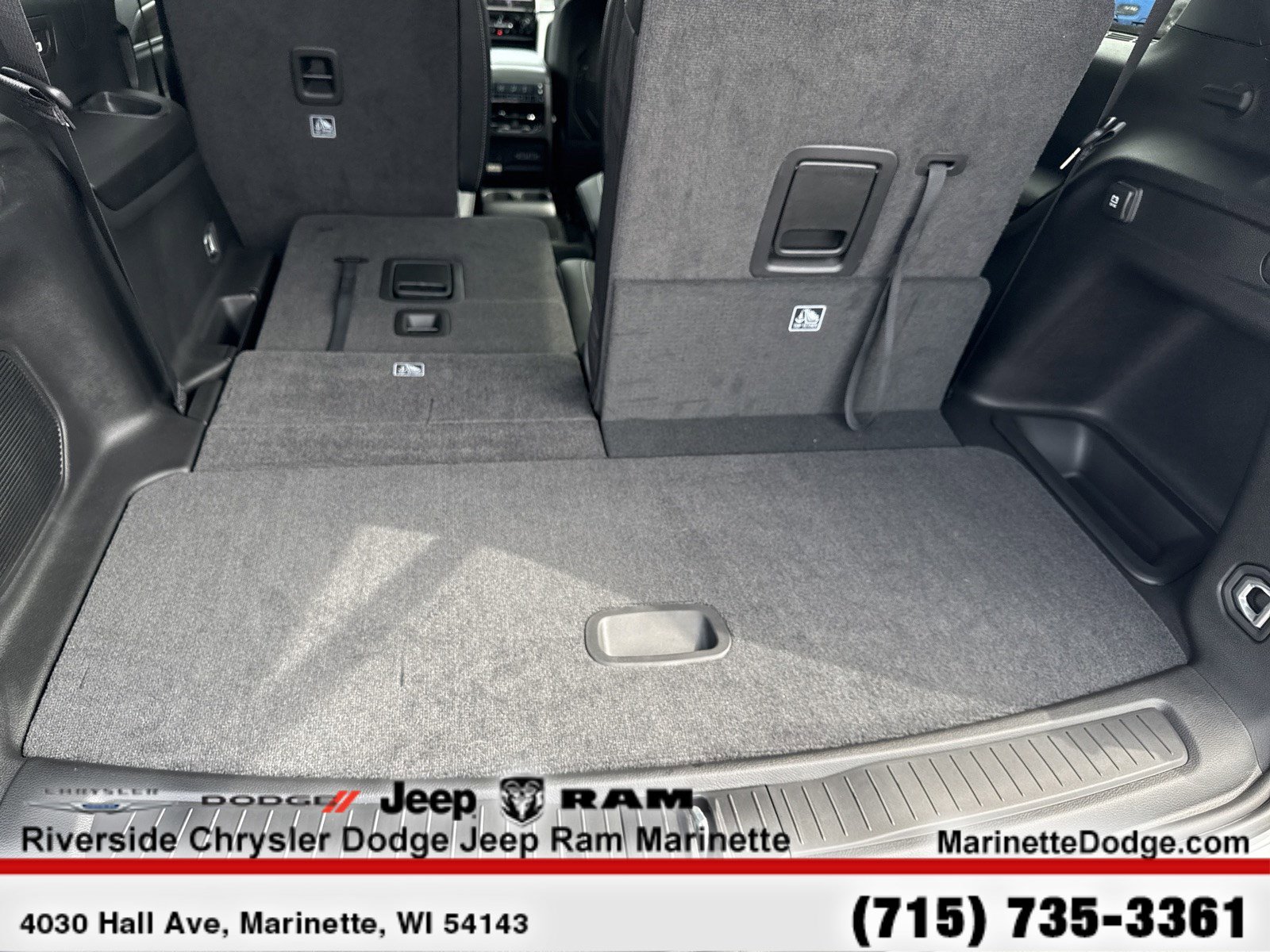 New 2025 Jeep Grand Cherokee L Limited w/ Black Appearance Package image 9