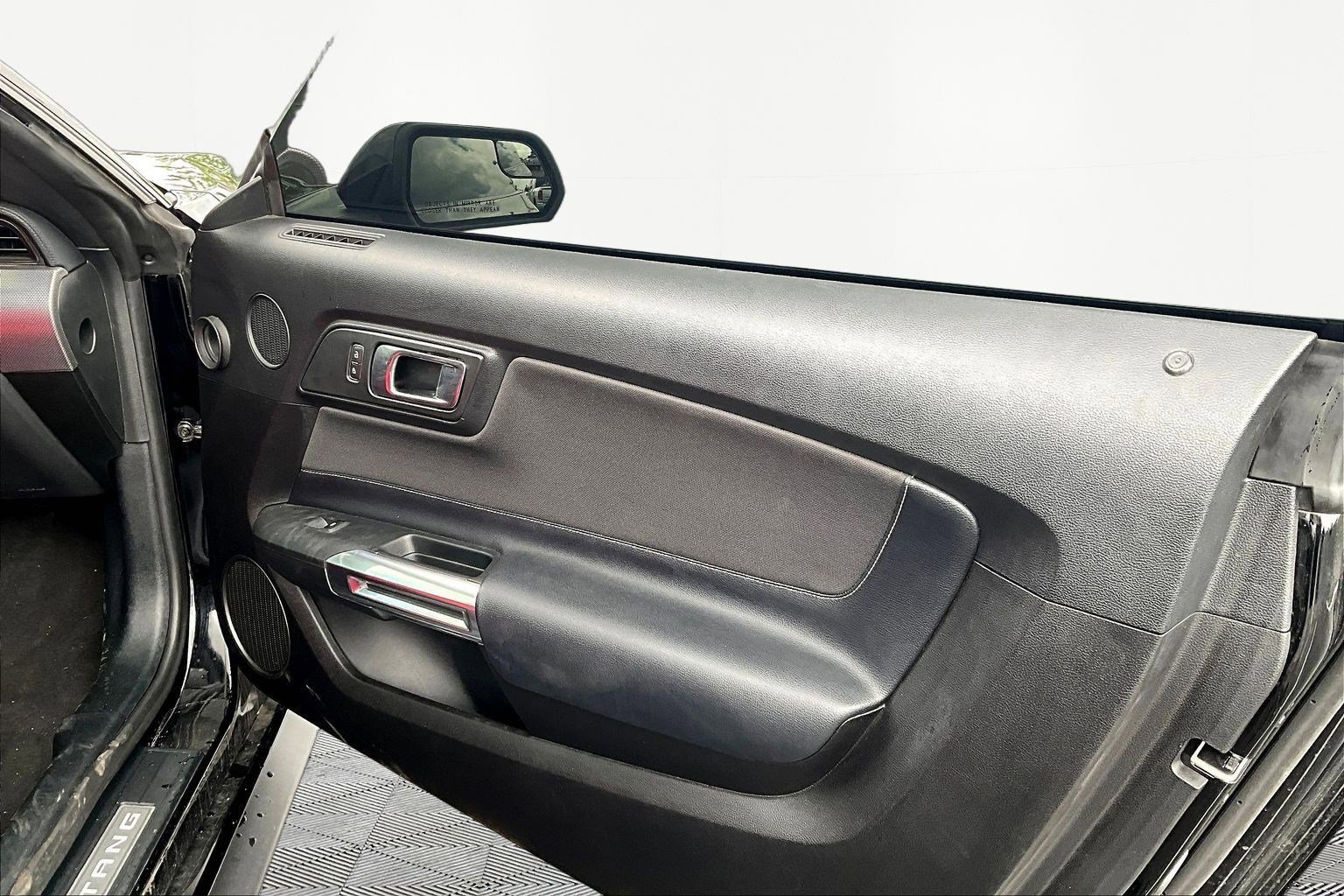 Used 2020 Ford Mustang GT w/ Equipment Group 301A RWD image 25