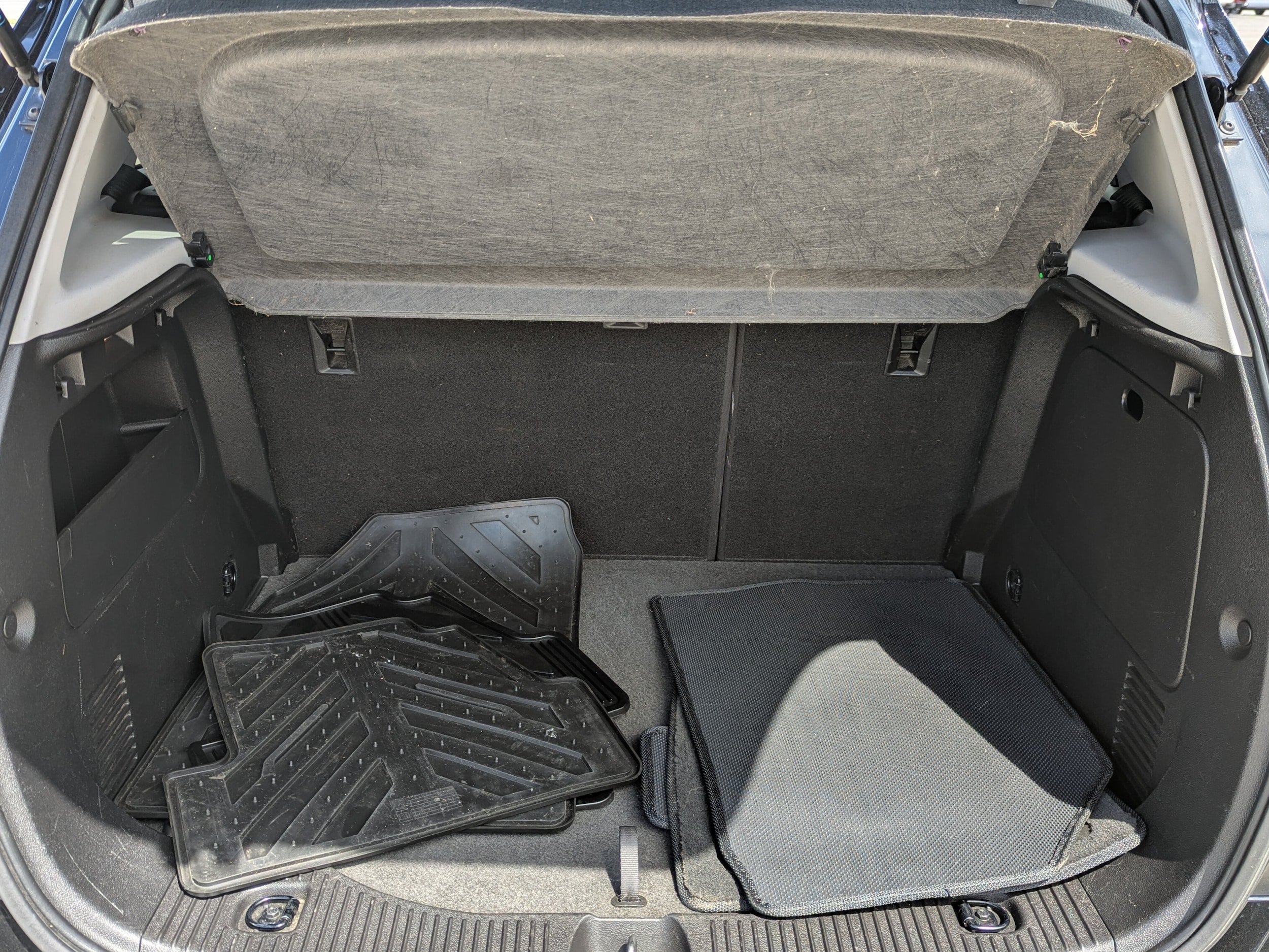 Used 2019 Chevrolet Trax Premier w/ LPO, Protection Package AWD/4WD image 3