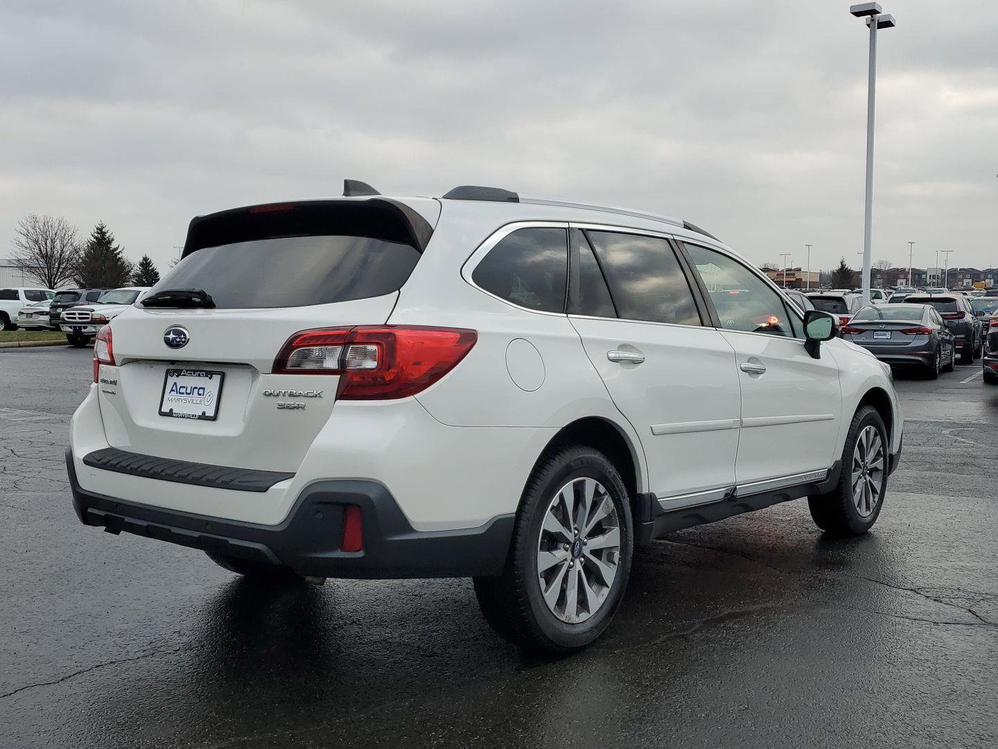 Used 2018 Subaru Outback 3.6R Touring w/ Popular Package #3 image 7