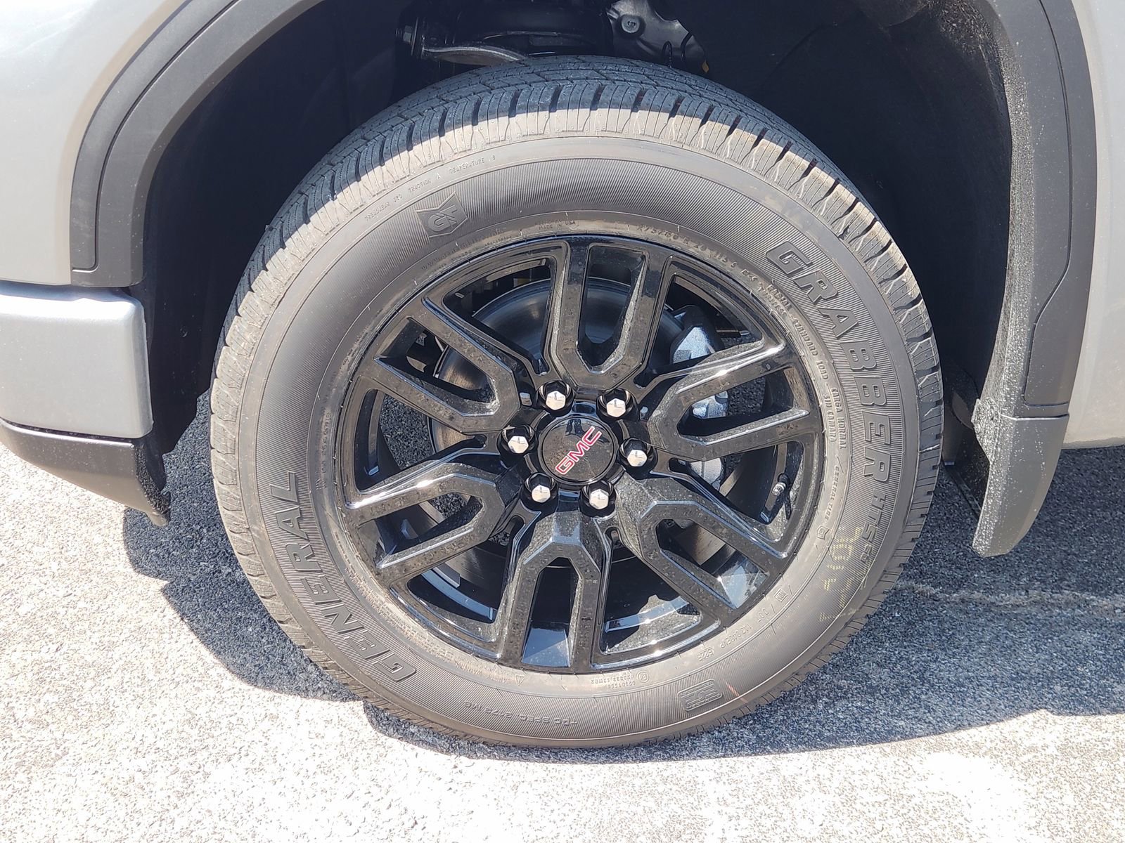 New 2026 GMC Sierra 1500 Elevation image 15