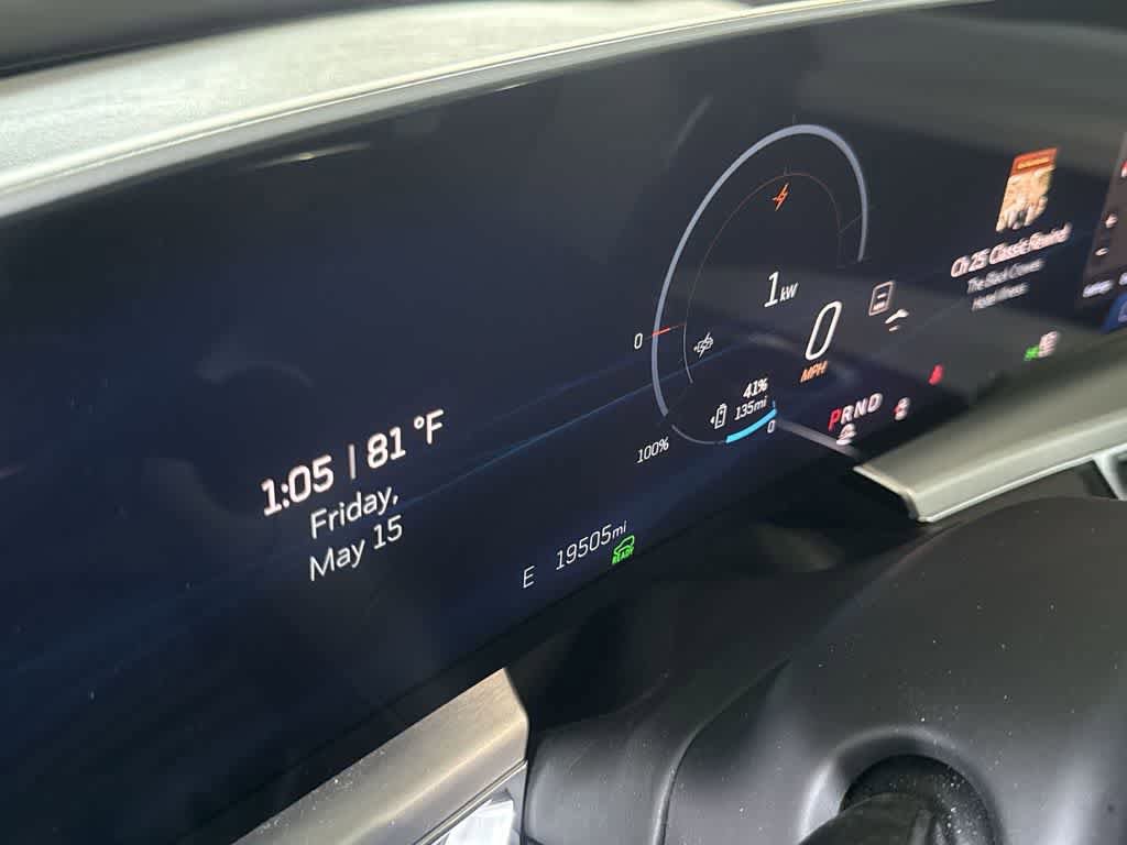 Used 2024 Cadillac Lyriq Luxury AWD/4WD image 16